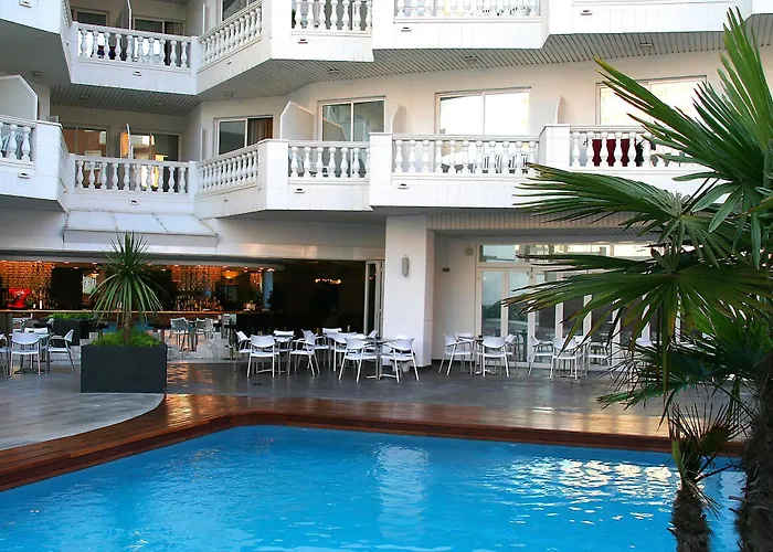 Bernat Ii 4*sup Hotel